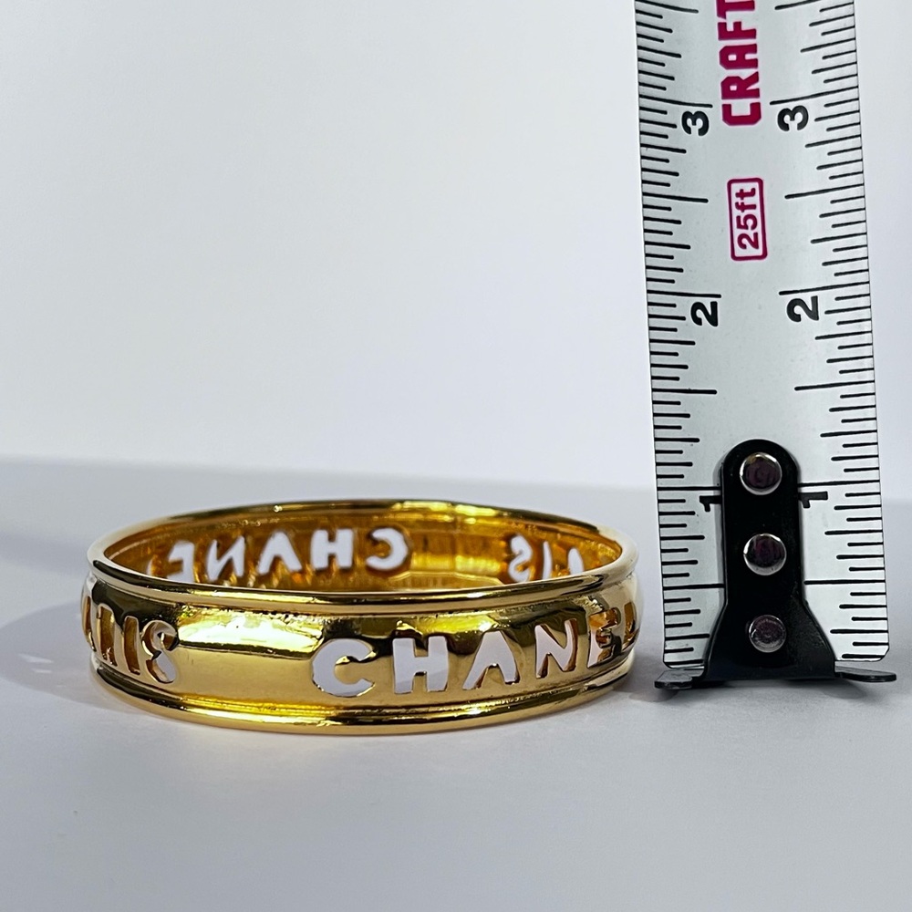 Chanel Vintage 24K Gold plated Bangle Logo cut out Bracelet. 80’s. - Picture 7 of 7